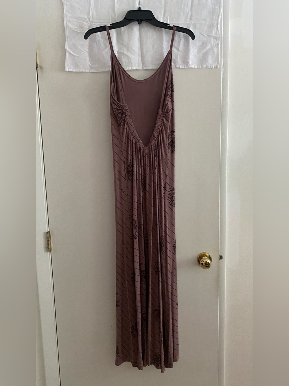 Living Hula maxi dress - Mauve Brown - Picture 2 of 9